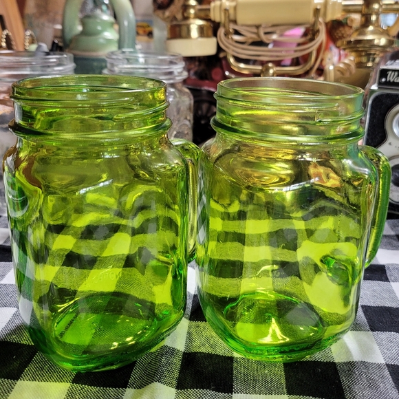 Mason Other - 2 Mason Jars w/ Handle Green